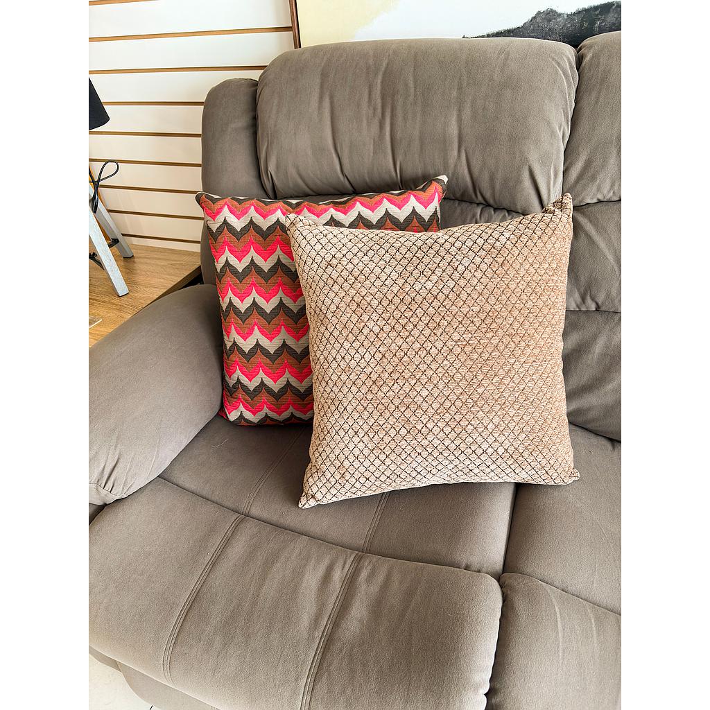 COJIN BROCADO LF VARIOS COLORES BROC001 (47 x 47cm)